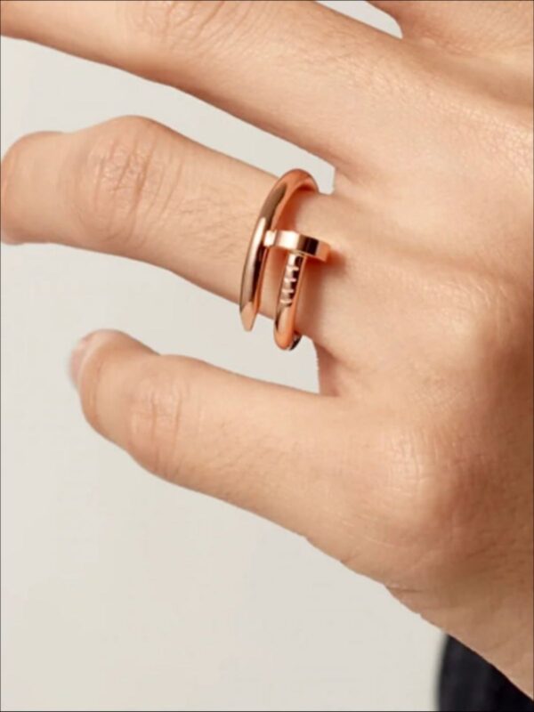 Nail Ring