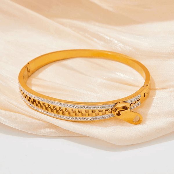 Modern Chain Handcuff