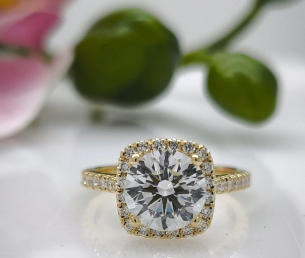Desire Round Lab Ring