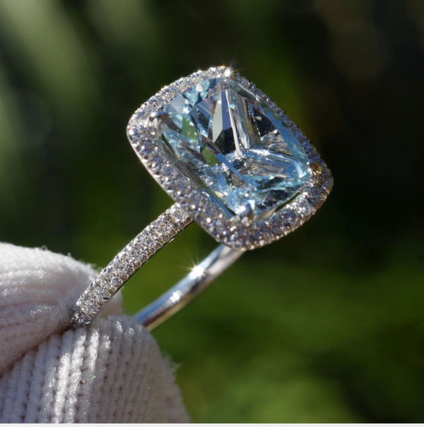 Zircon Stone Ring