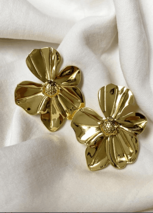 Gold petal Studs