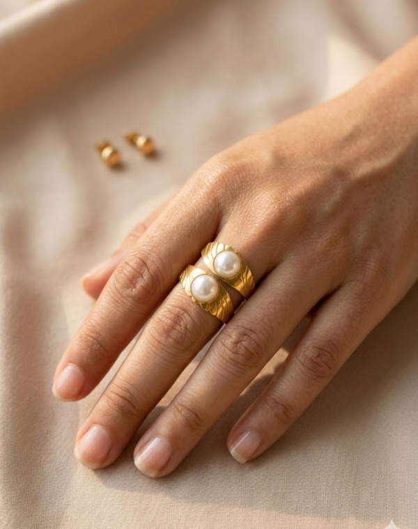 Double Wing Pearl Ring